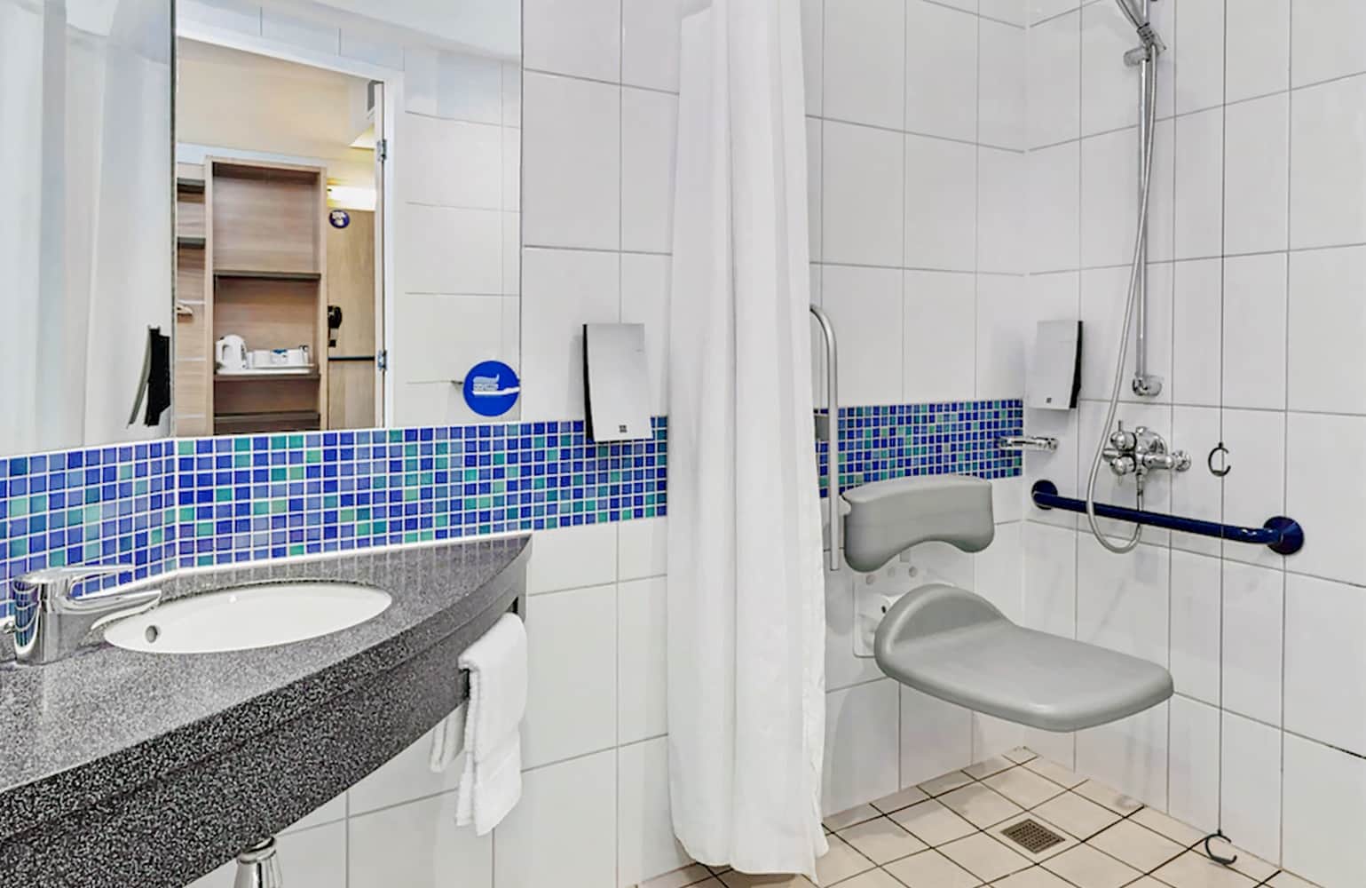 Holiday Inn Express - Newbury Park