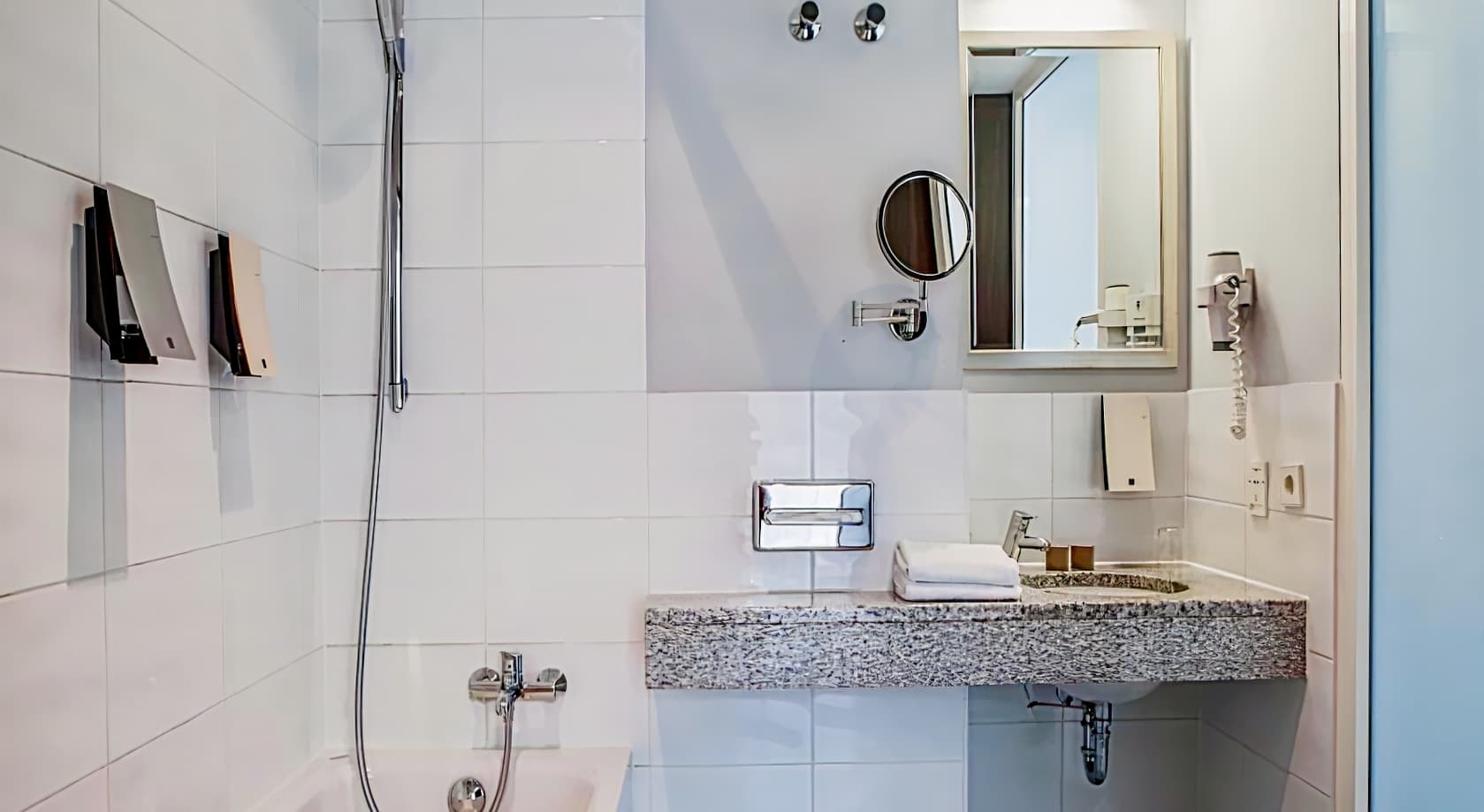 Ramada Frankfurt City Centre and Financial District