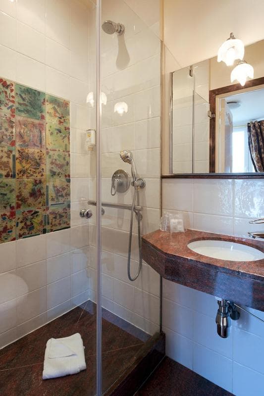 Hôtel des Bains Montparnasse