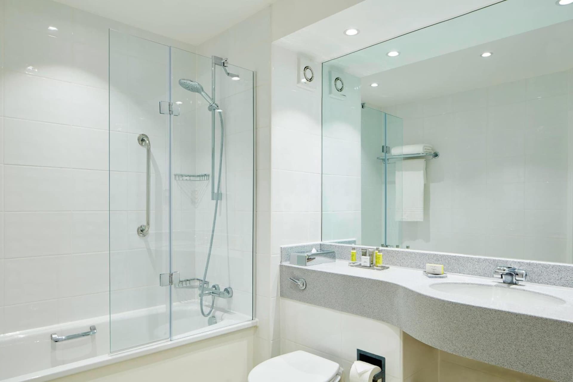 Delta Hotels by Marriott Manchester Airport