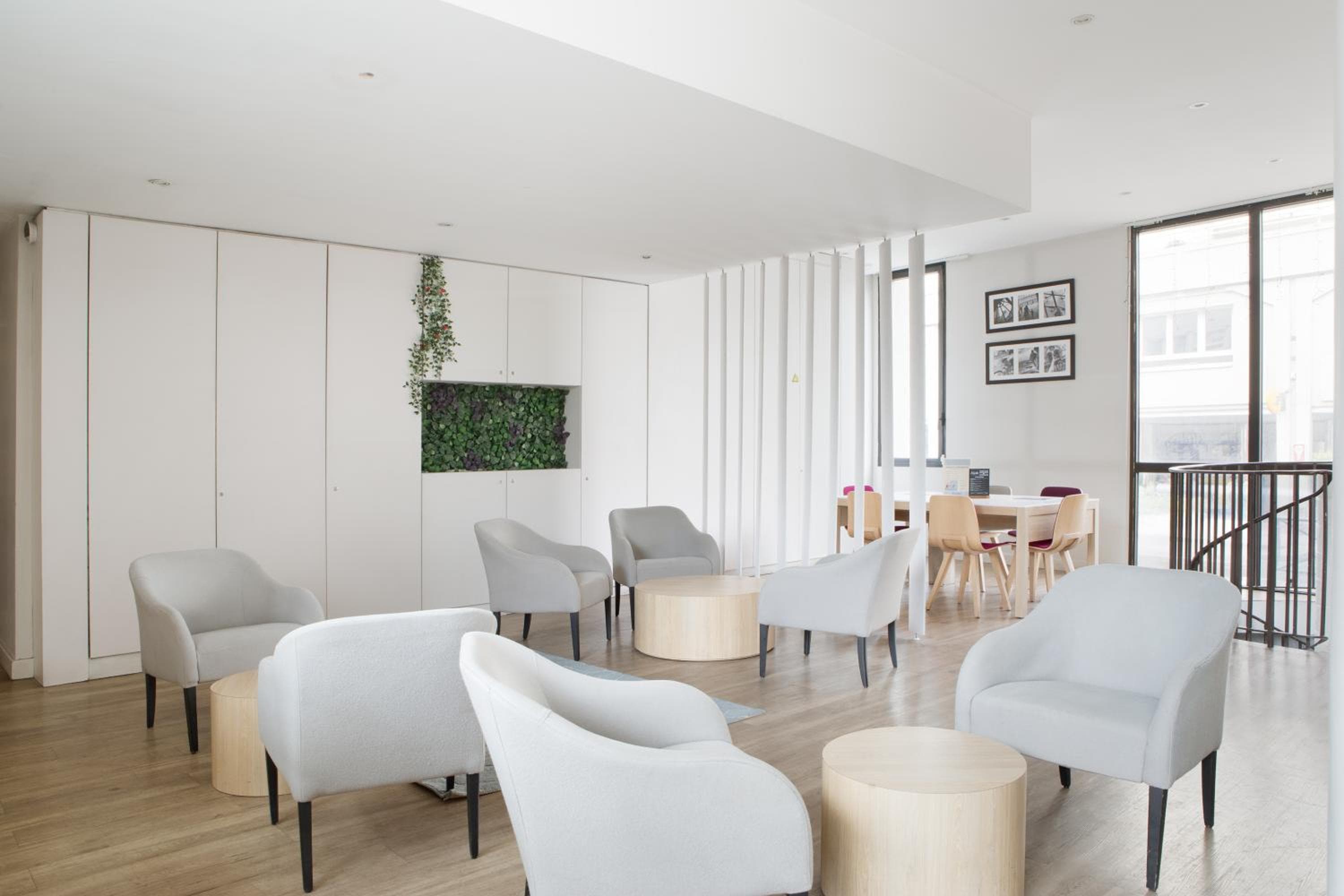 Kyriad Paris Est Bois de Vincennes