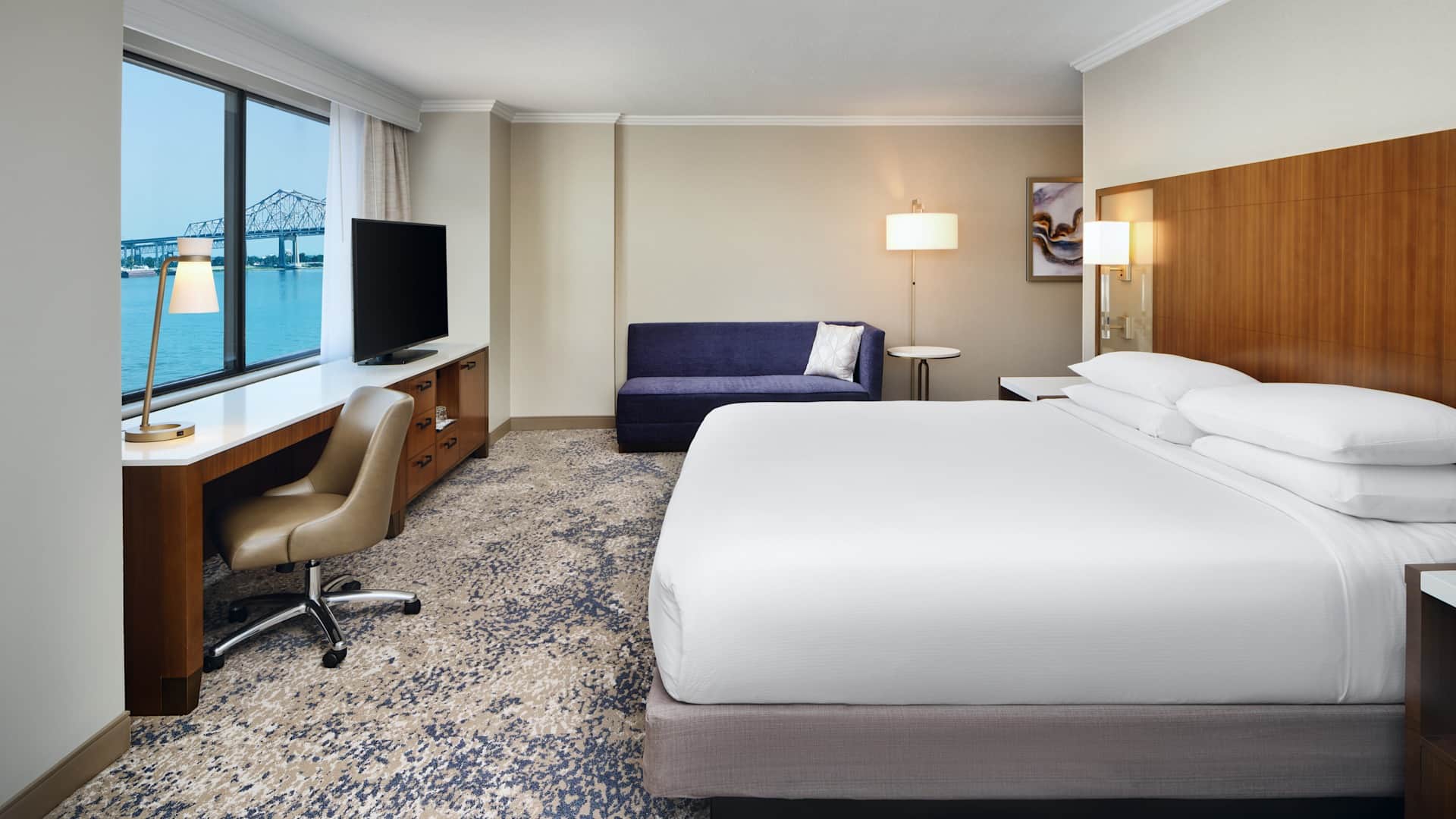 Hilton New Orleans Riverside